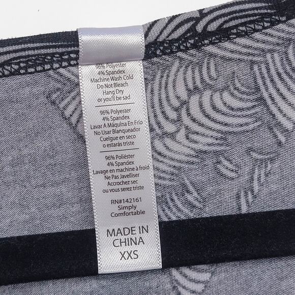 LuLaRoe Perfect T XXS Wave Triangles Black Grey Geometric Swing Tunic Tee Top - Picture 4 of 8